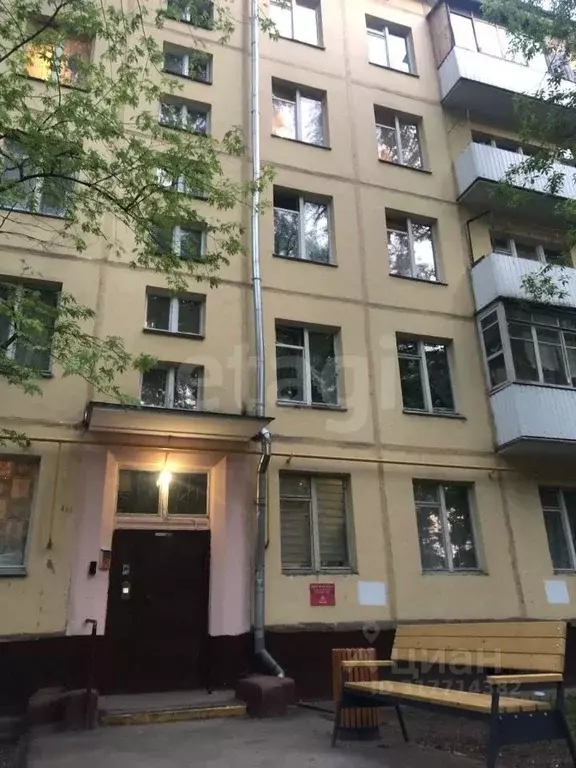 2-к кв. Москва ул. Героев Панфиловцев, 27К2 (40.3 м) - Фото 0