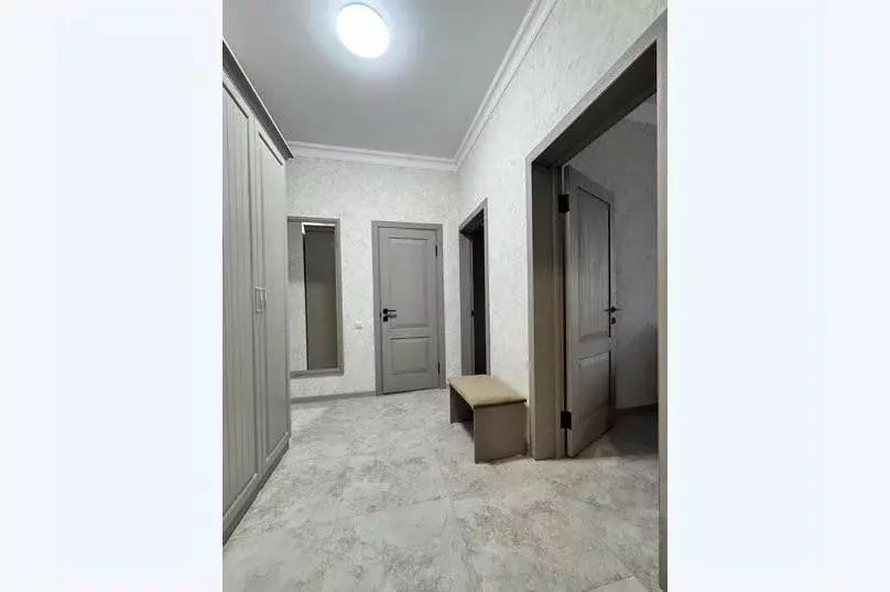 2-к кв. Ставропольский край, Ессентуки ул. Луначарского, 11 (75.0 м) - Фото 1