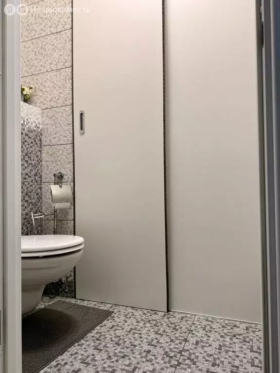 2-комнатная квартира: Бугры, Воронцовский бульвар, 11к1 (49.3 м) - Фото 0
