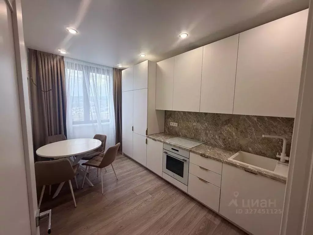 2-к кв. Краснодарский край, Сочи Бытха мкр, ул. Ясногорская, 16/2 ... - Фото 1