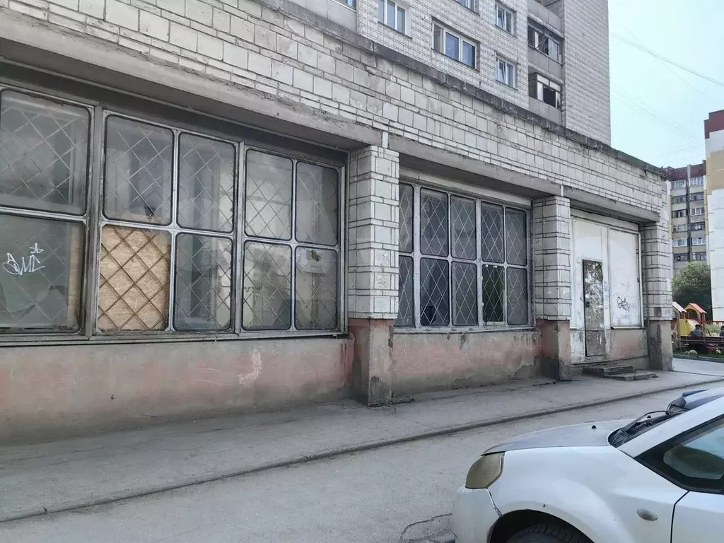 Универсальная торговая площадь 229.4 кв м - Фото 1