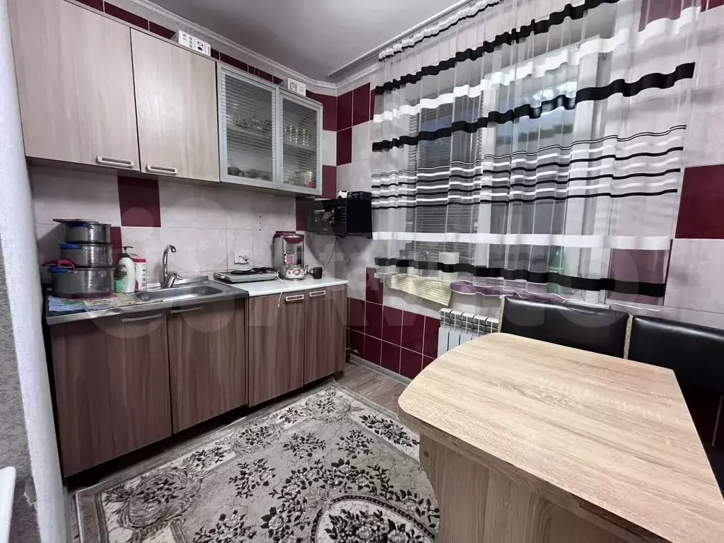 1-к. квартира, 38 м, 1/9 эт. - Фото 1