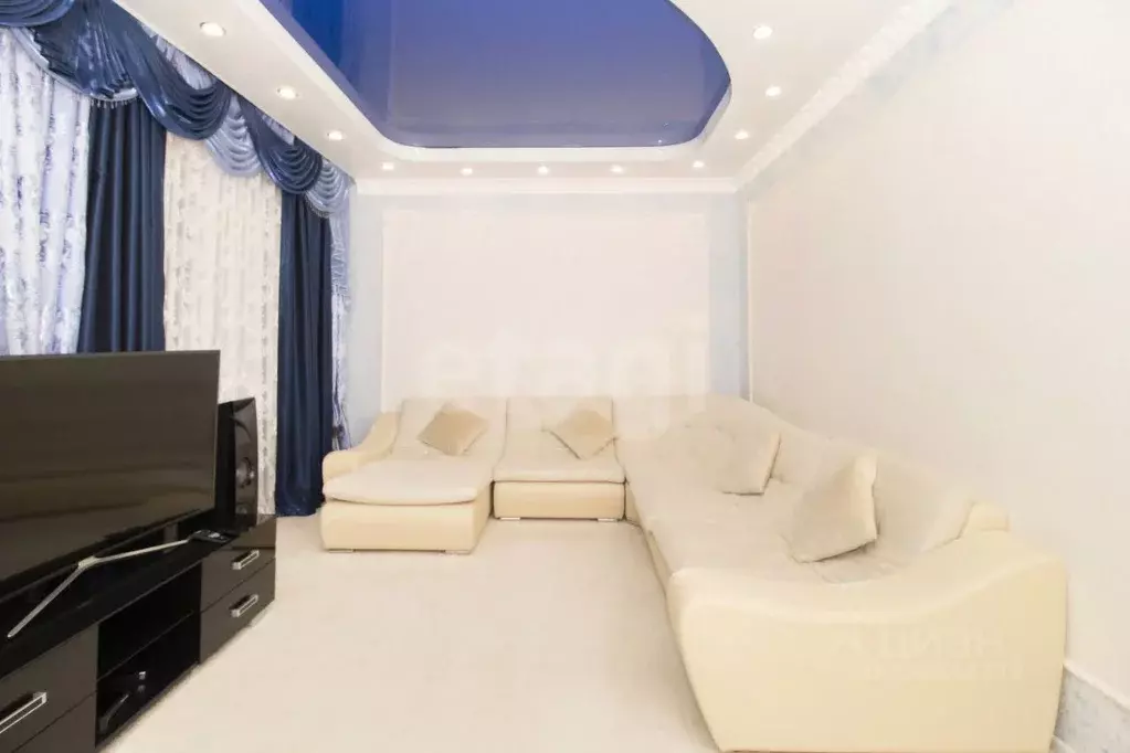 Дом в Тюменская область, Тюмень Энтузиастов мкр, ул. Юбилейная (196 м) - Фото 1