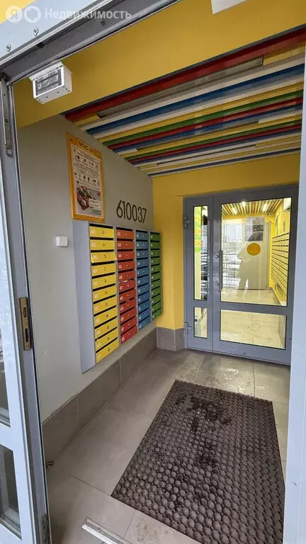 1-комнатная квартира: Киров, улица Анжелия Михеева, 16 (32 м) - Фото 1