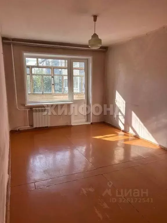 3-к кв. Хакасия, Абакан ул. Кирова, 97 (60.8 м) - Фото 1