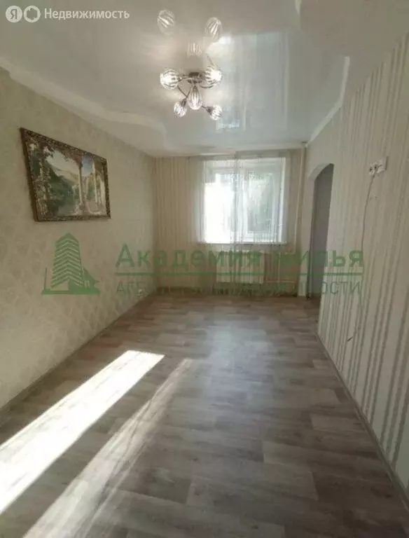 3-комнатная квартира: Энгельс, проспект Строителей, 21 (57.4 м) - Фото 0