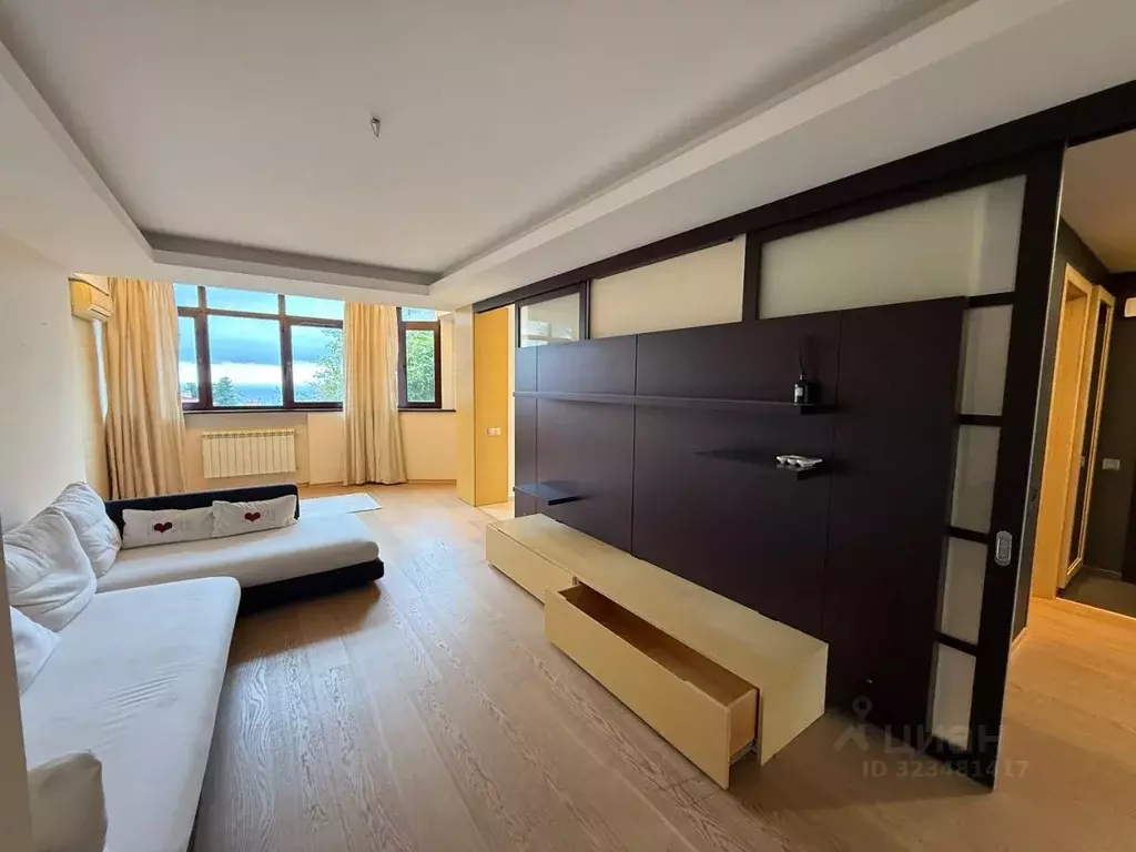 3-к кв. Краснодарский край, Сочи Светлана мкр, ул. Учительская, 18В ... - Фото 0