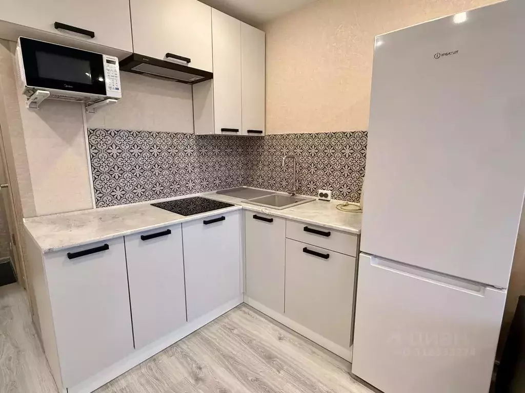 Студия Кировская область, Киров ул. Ивана Попова, 38 (19.4 м) - Фото 0