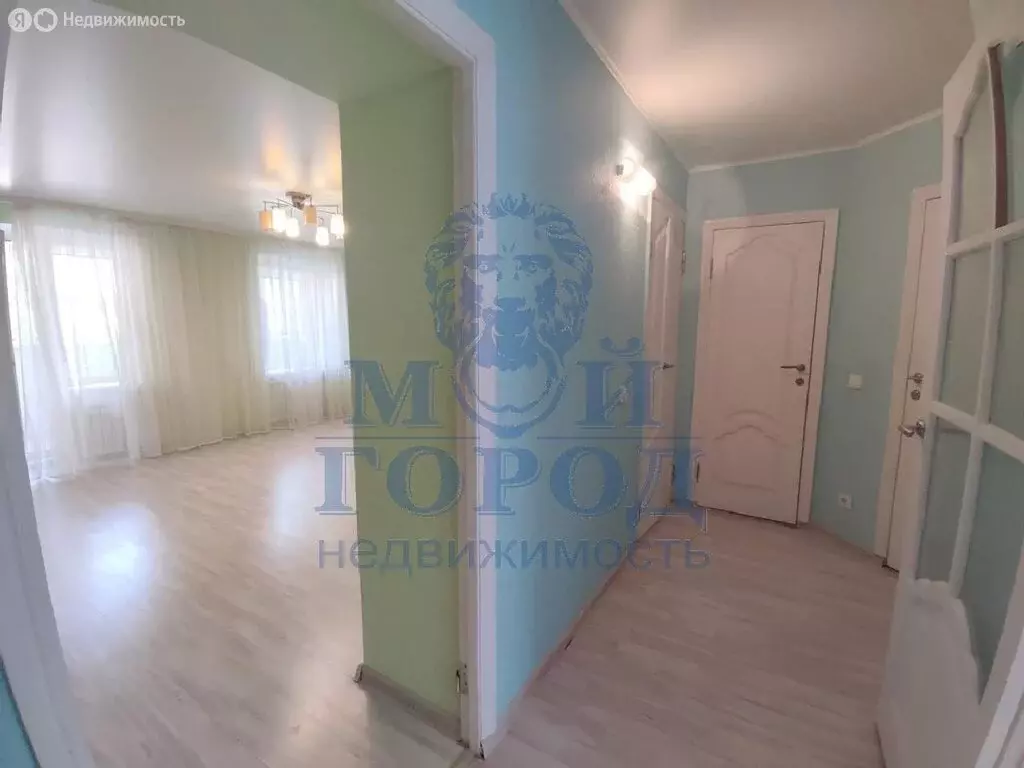 3-комнатная квартира: Батайск, улица Гайдара, 37 (71 м) - Фото 0