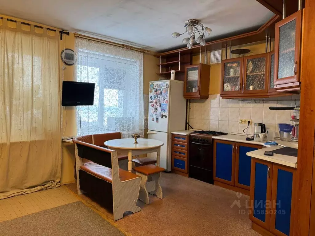 2-к кв. Башкортостан, Уфа ул. Красина, 13/3 (50.0 м) - Фото 0