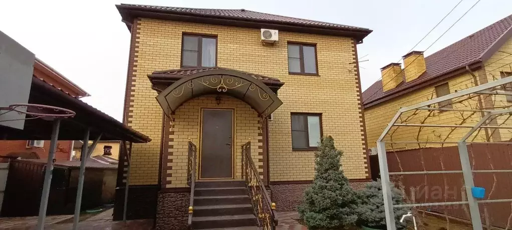 Дом в Астраханская область, Астрахань пер. Вишневый, 8 (194 м) - Фото 0