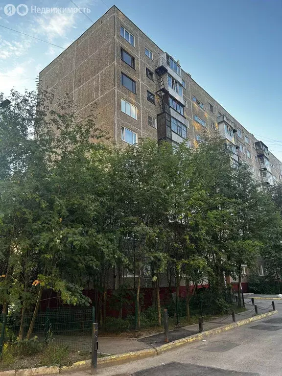 2-комнатная квартира: Мурманск, улица Капитана Маклакова, 25 (56 м) - Фото 1
