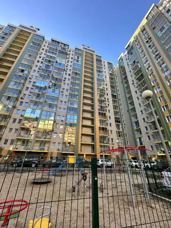 2-к кв. Татарстан, Казань ул. Адоратского, 1Б (83.4 м) - Фото 1