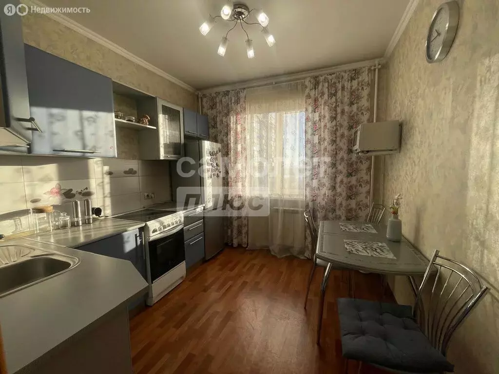2-комнатная квартира: Омск, Пригородная улица, 21 (67 м) - Фото 0