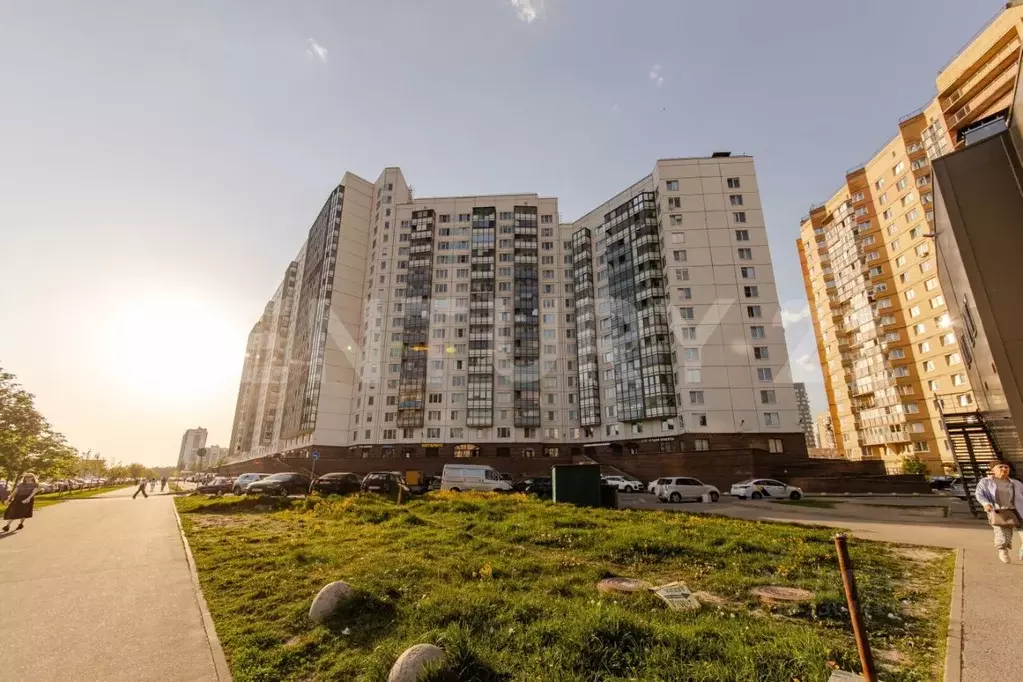Помещение свободного назначения в Санкт-Петербург ул. Оптиков, 45к1 ... - Фото 1