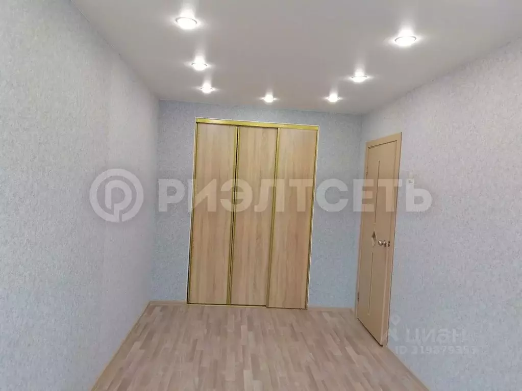 2-к кв. Мурманская область, Мурманск Кольский просп., 61 (44.3 м) - Фото 1