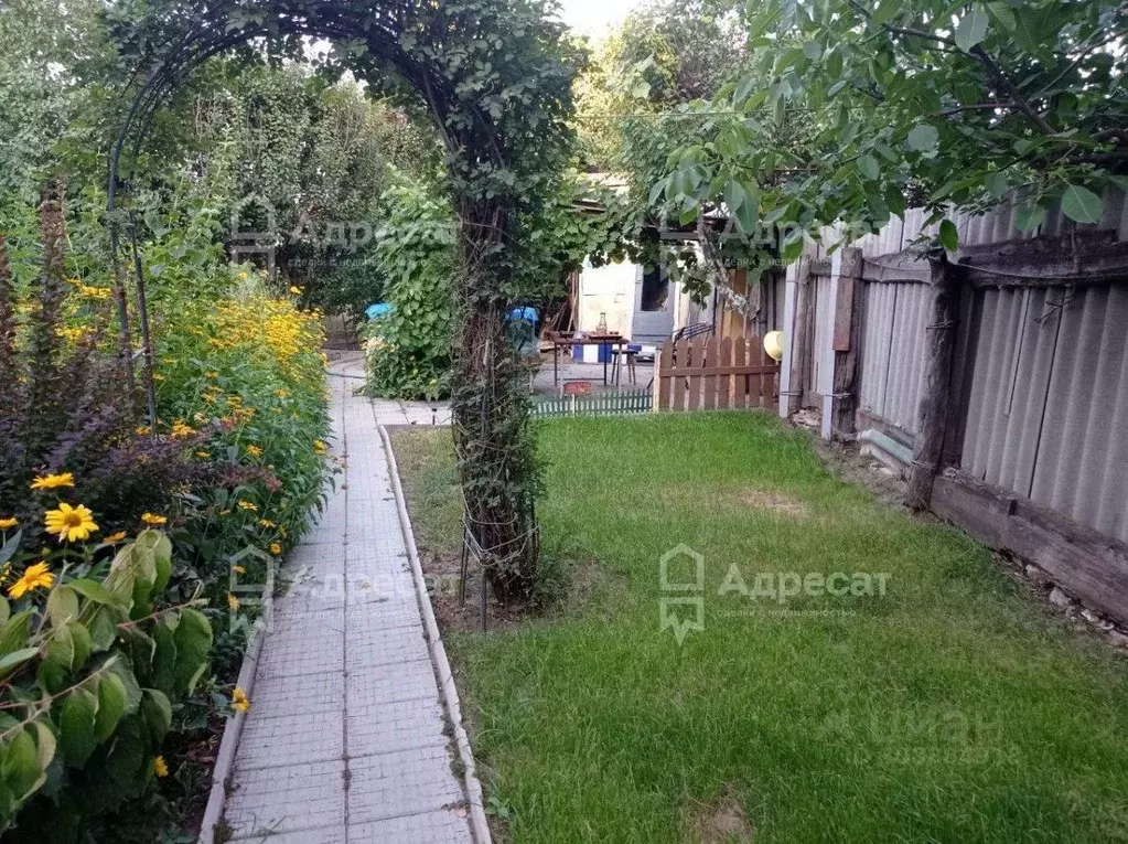 Дом в Волгоградская область, Волгоград пос. Сакко и Ванцетти, ул. ... - Фото 1