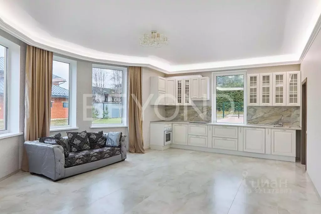 Дом в Ленинградская область, Всеволожский район, Бугровское городское ... - Фото 1