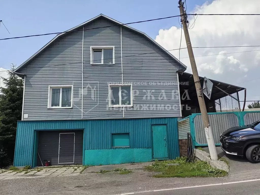 Дом в Кемеровская область, Топки ул. Революции (174 м) - Фото 0