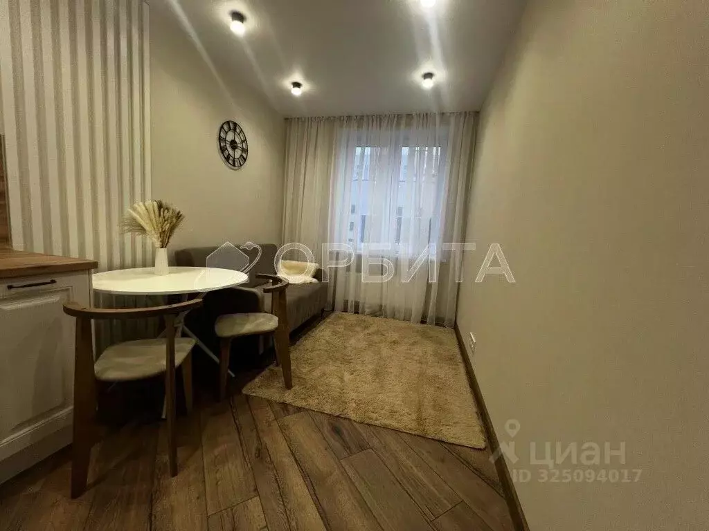 1-к кв. Тюменская область, Тюмень Новгородская ул., 20 (32.3 м) - Фото 2