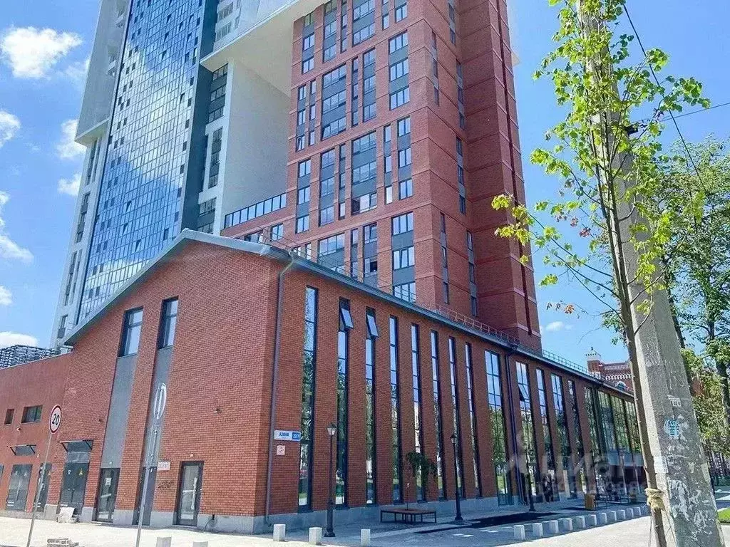 Свободной планировки кв. Свердловская область, Екатеринбург ул. Азина, ... - Фото 0
