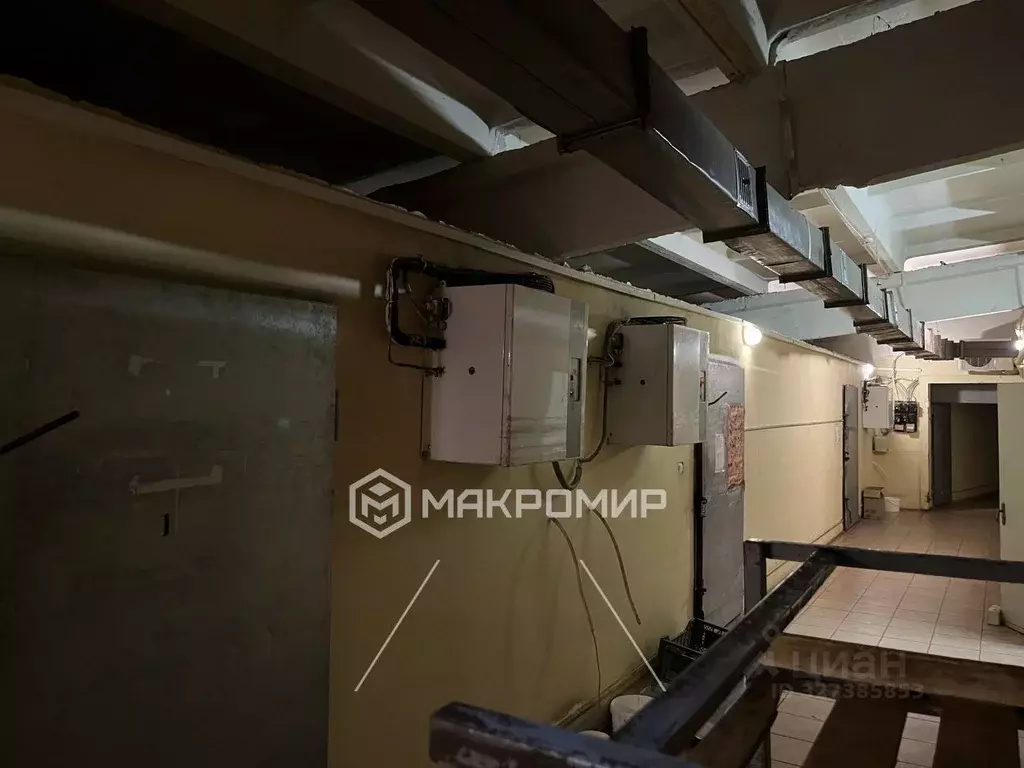 Помещение свободного назначения в Брянская область, Брянск Московский ... - Фото 0