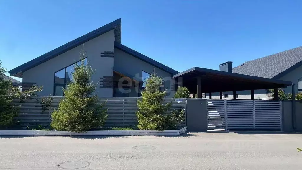 Дом в Ростовская область, Батайск Казачий проезд (105 м) - Фото 1