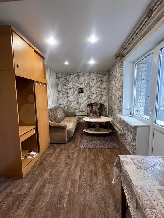 Комната 15 м в 4-к., 8/9 эт. - Фото 0