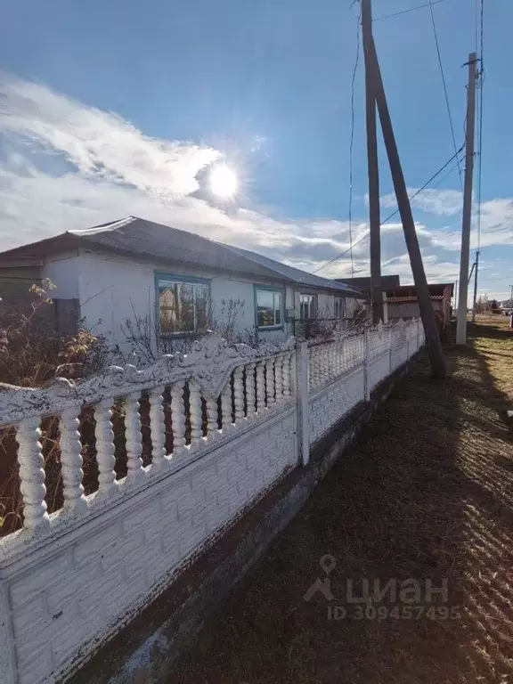 Дом в Хакасия, Усть-Абаканский район, д. Чапаево Молодежная ул., 11 ... - Фото 1