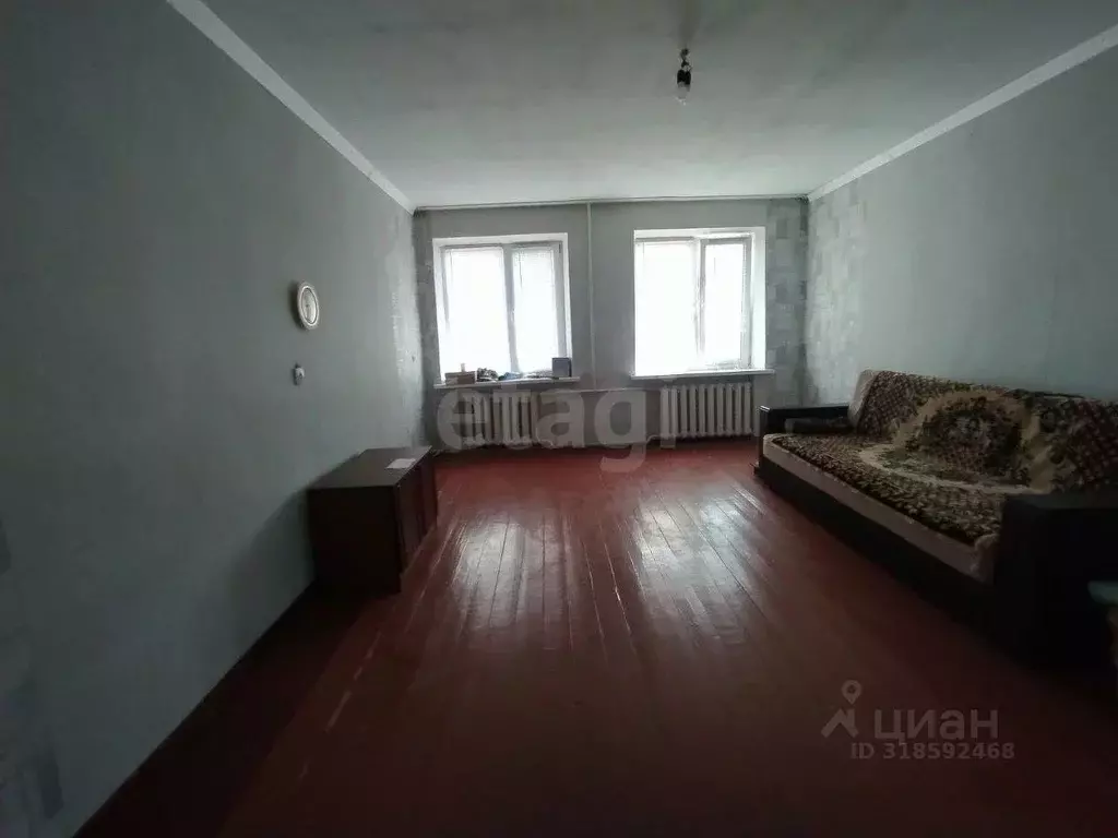 Дом в Крым, Симферопольский район, Гвардейское пгт ул. Амет-Хана ... - Фото 0