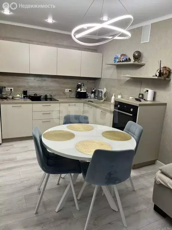 3-комнатная квартира: Набережные Челны, улица Аделя Кутуя, 16 (94 м) - Фото 2