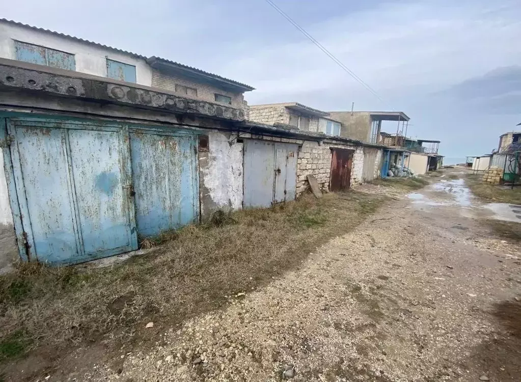 Таунхаус в Крым, Ленинский район, Войковское с/пос, с. Курортное ул. ... - Фото 1