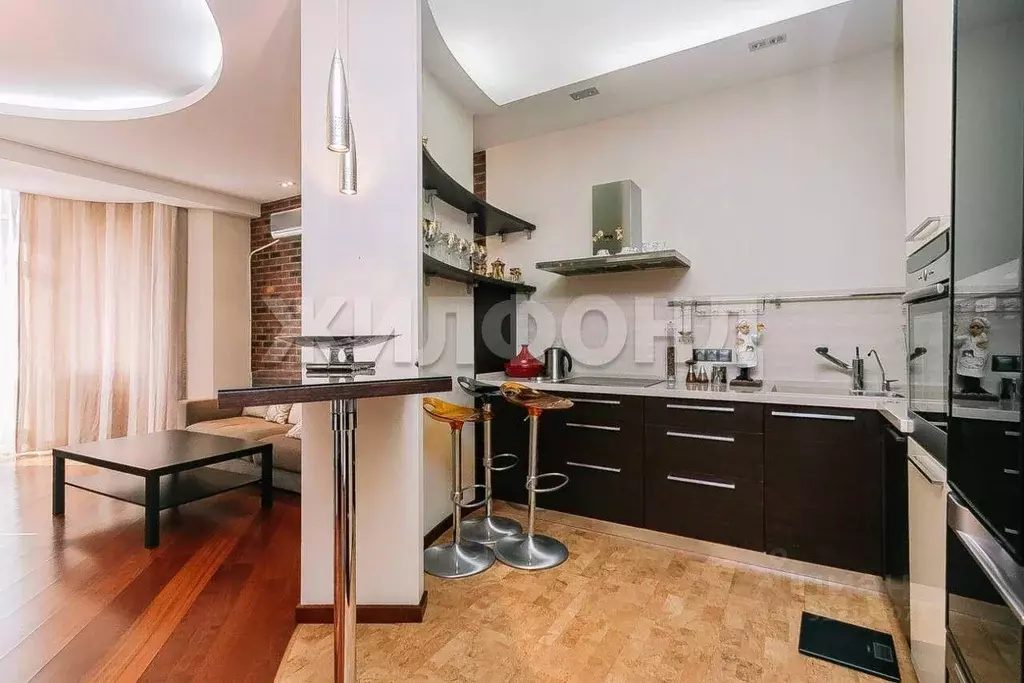 Квартира, 3 комнаты, 122.3 м - Фото 1