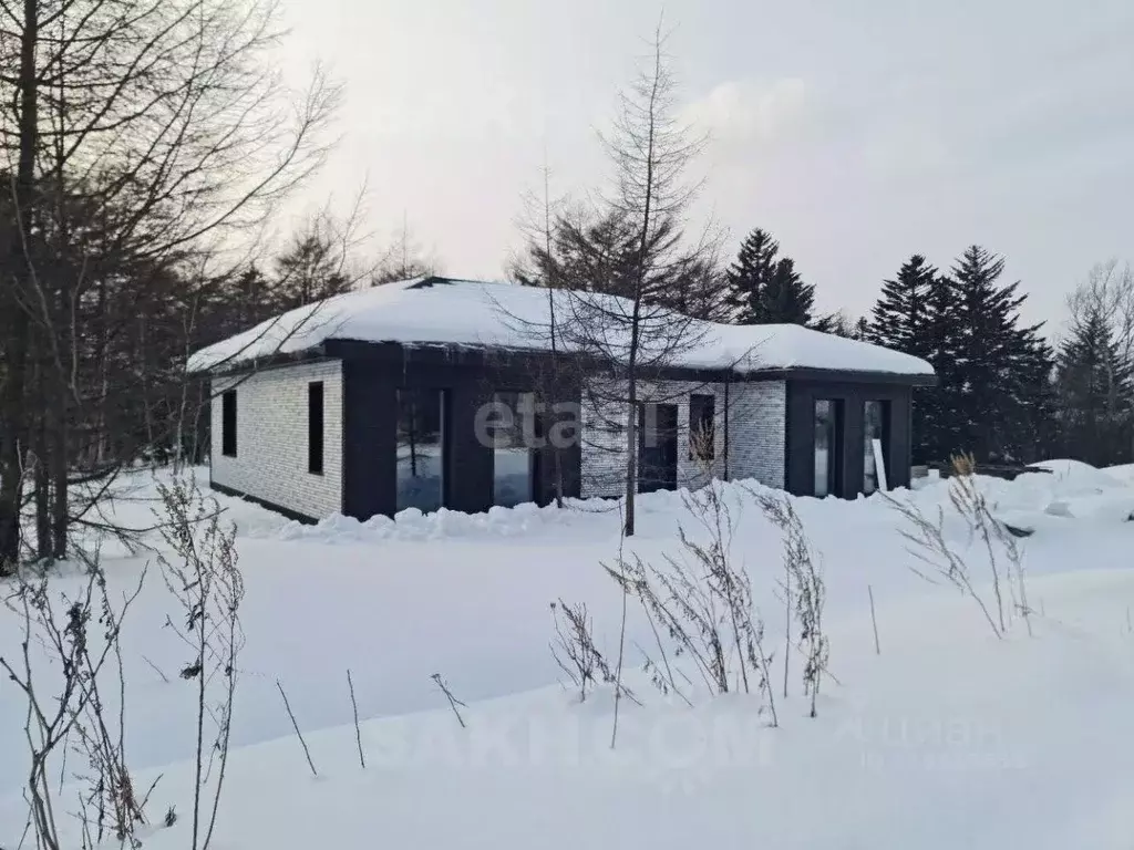 Дом в Сахалинская область, Корсаковский городской округ, с. Дачное ул. ... - Фото 0