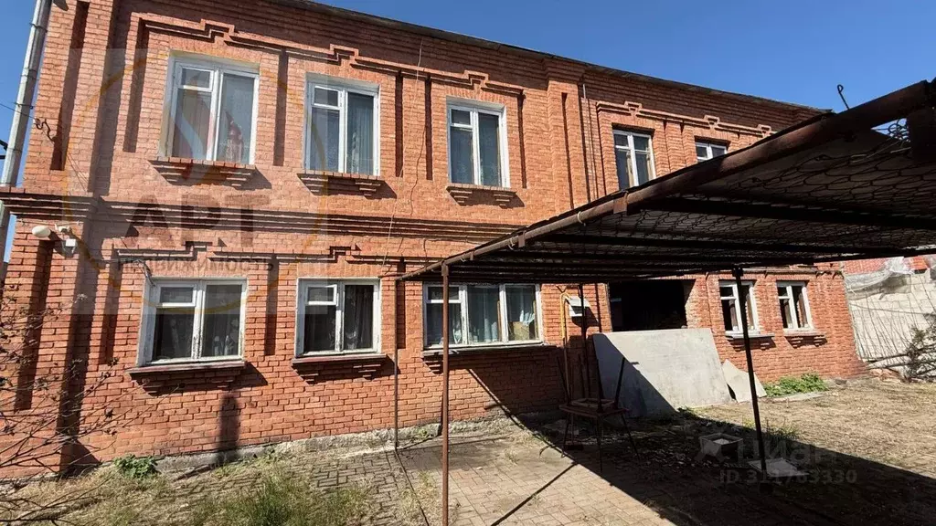 Дом в Северная Осетия, Владикавказ ул. Кастанаева, 71 (300 м) - Фото 1