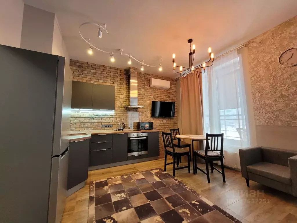 1-к кв. Пермский край, Пермь ул. Революции, 50 (41.8 м) - Фото 1