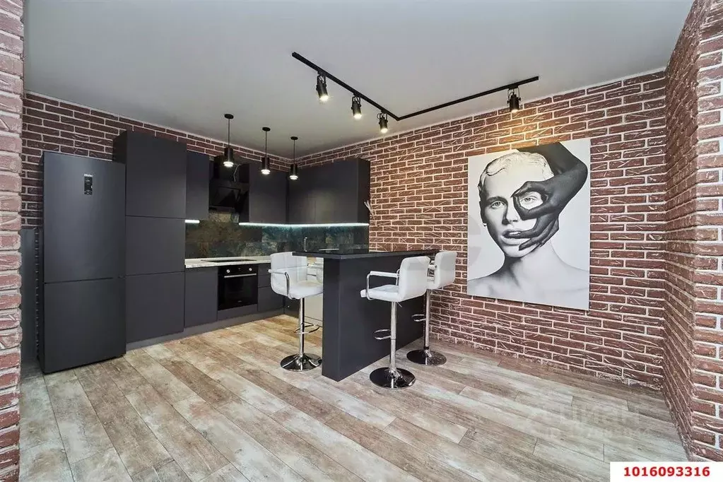 2-к кв. Краснодарский край, Краснодар ул. Кадетская (73.6 м) - Фото 1