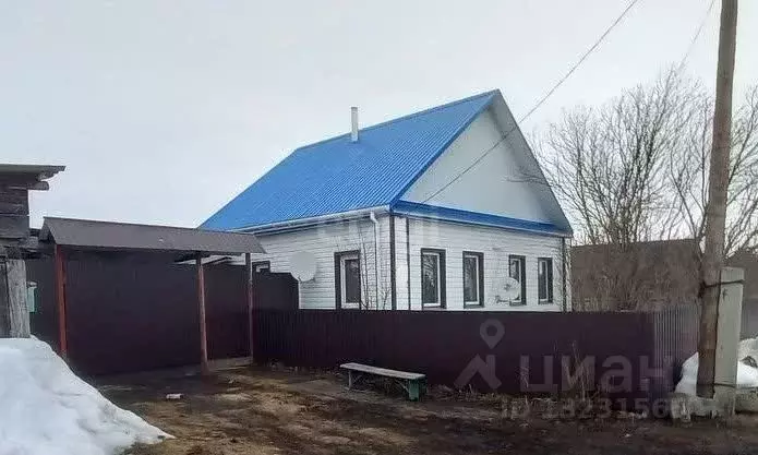 Дом в Челябинская область, Чебаркуль ул. Суворова (65 м) - Фото 1