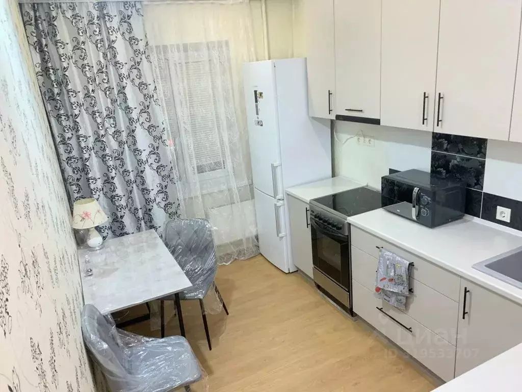 1-к кв. Татарстан, Казань Меридианная ул., 8 (34.0 м) - Фото 1
