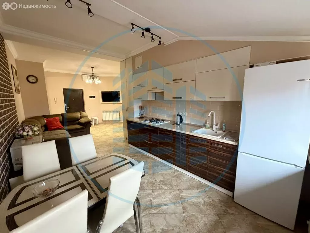 2-комнатная квартира: Ессентуки, Майская улица, 12 (99.9 м) - Фото 1