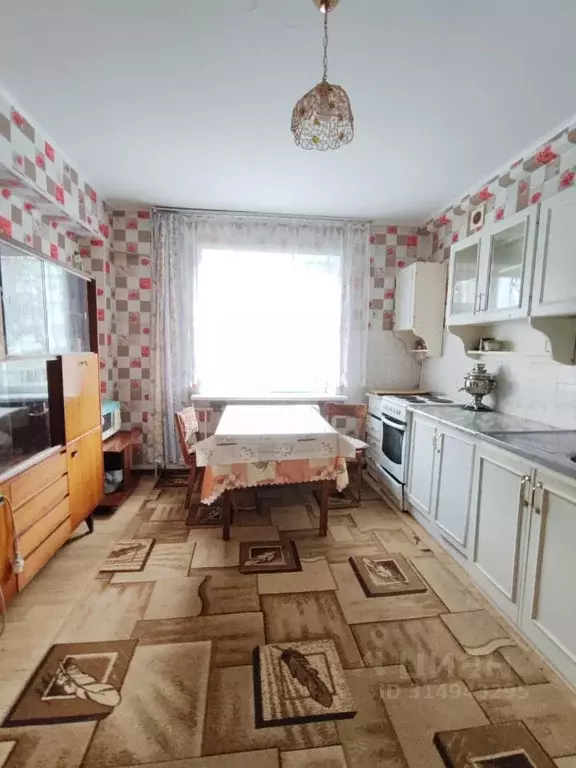 3-к кв. Кемеровская область, Юрга ул. Пушкина, 14 (65.6 м) - Фото 0