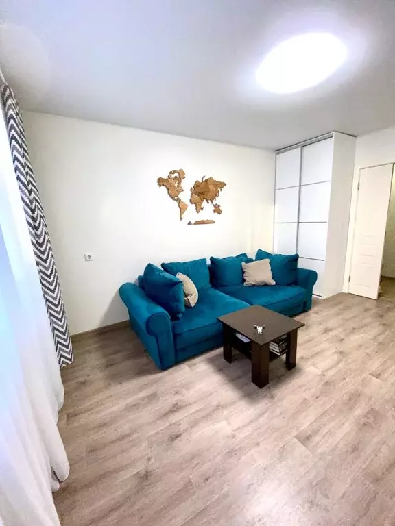 2-к кв. Свердловская область, Екатеринбург ул. 8 Марта, 189к1 (48.2 м) - Фото 0