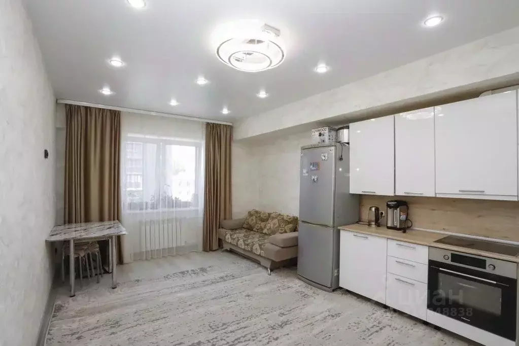 3-к кв. Иркутская область, Иркутск ул. Красноказачья, 23 (60.0 м) - Фото 0