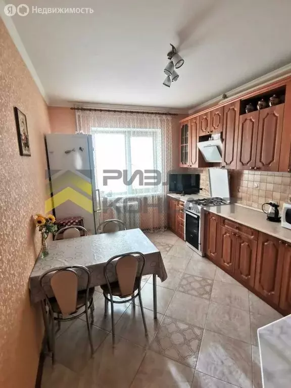 3-комнатная квартира: Омск, Заозёрная улица, 28 (65 м) - Фото 1