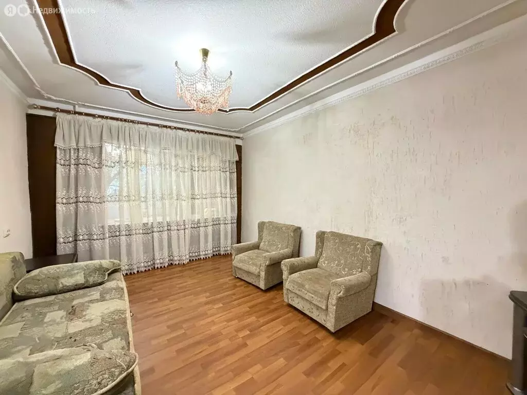 4-комнатная квартира: Нальчик, улица Ватутина, 12 (68 м) - Фото 1
