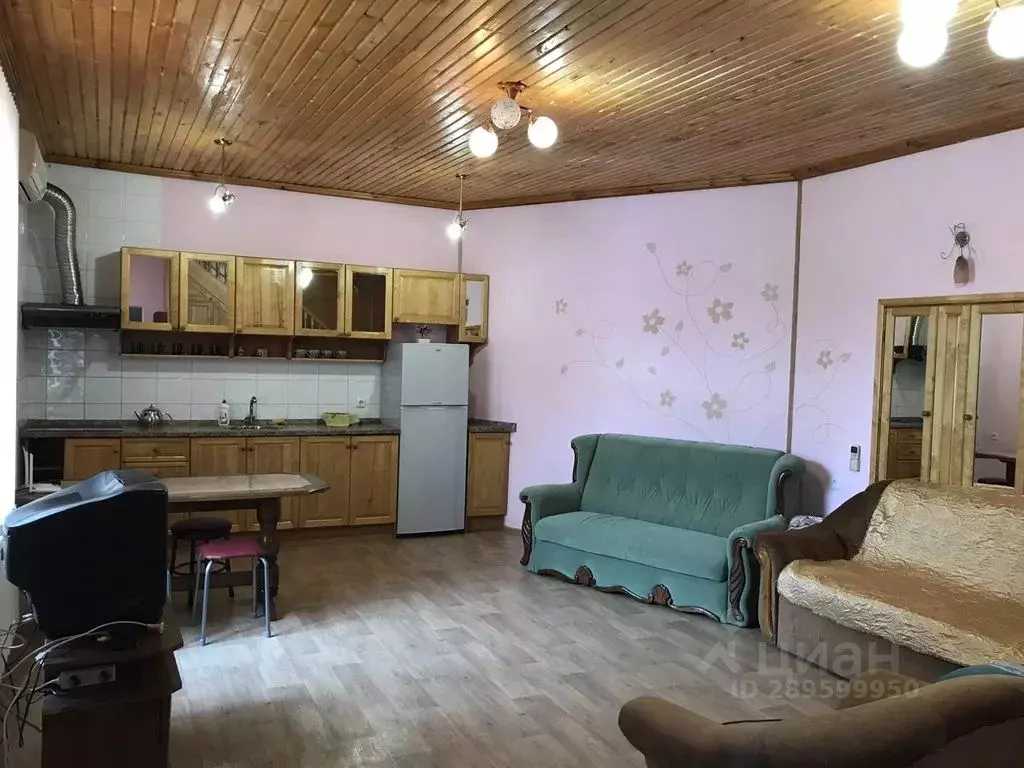 Дом в Крым, Евпатория ул. Сытникова, 33 (70 м) - Фото 1