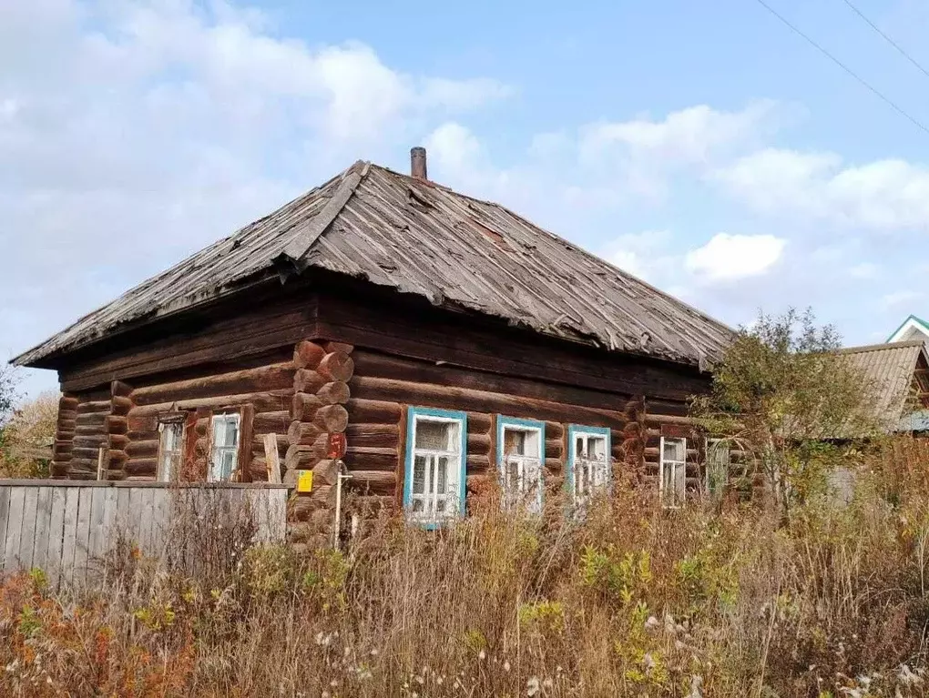 Дом в Пермский край, Чайковский городской округ, с. Ваньки ул. ... - Фото 1