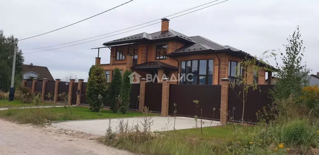 Дом в Калужская область, Калуга ул. Усадебная, 12 (600 м) - Фото 0