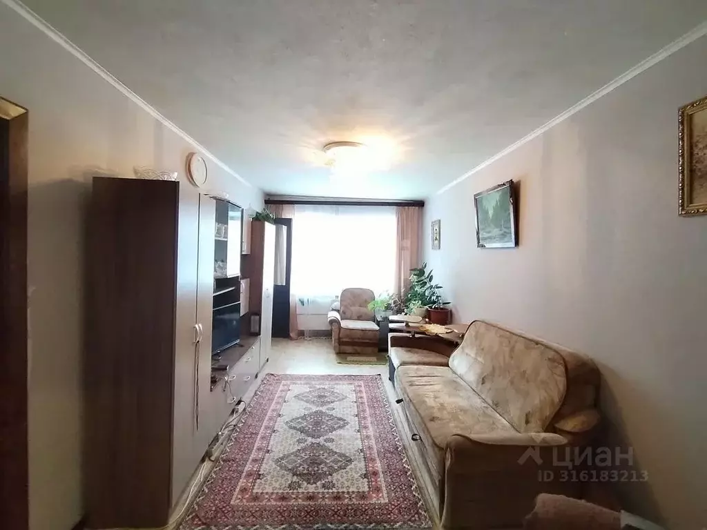 3-к кв. Кемеровская область, Юрга Кузбасский просп., 10 (67.8 м) - Фото 0