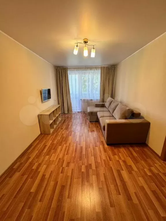 1-к. квартира, 37 м, 6/9 эт. - Фото 1